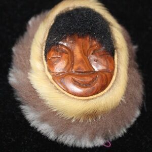 Charming Vintage Carved Wood Eskimo Brooch